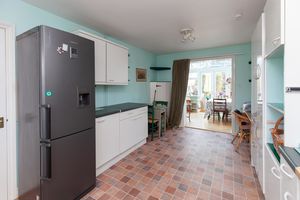 Kitchen Breakfast Room- click for photo gallery